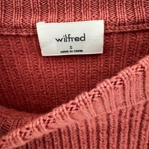 Aritzia Wilfred Cropped Scalloped Sweater